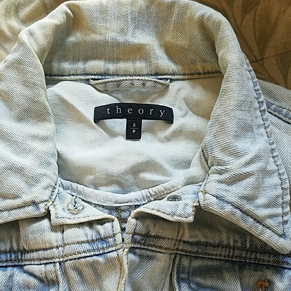 Sweater - Picture 5 of 5